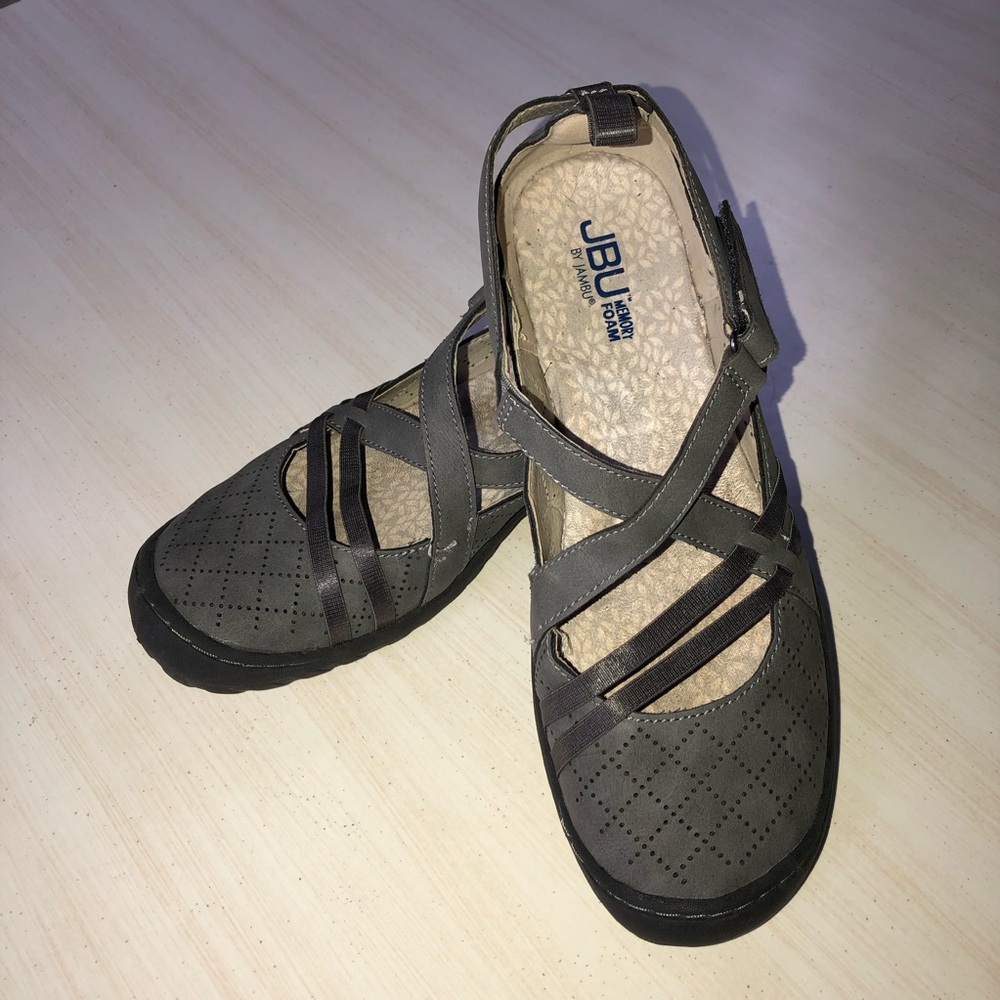 JBU Gray Shoes Size 8.5